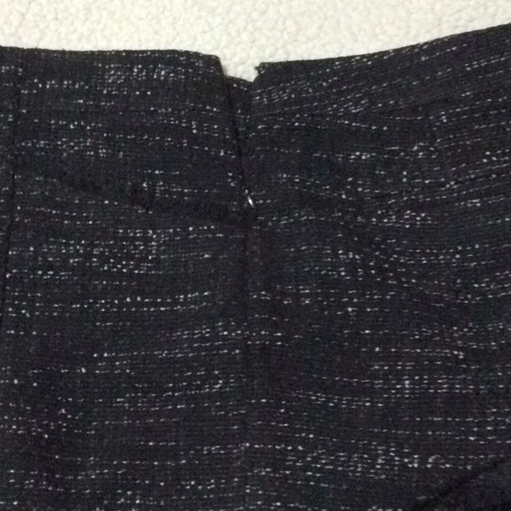 Loft Shorts Size 6 - Picture 4 of 5